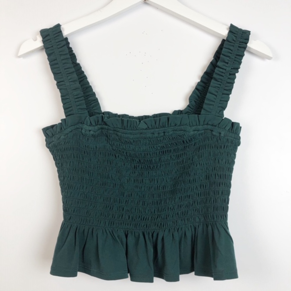 ✨ BCBGeneration emerald green tank top shirt - Picture 2 of 8